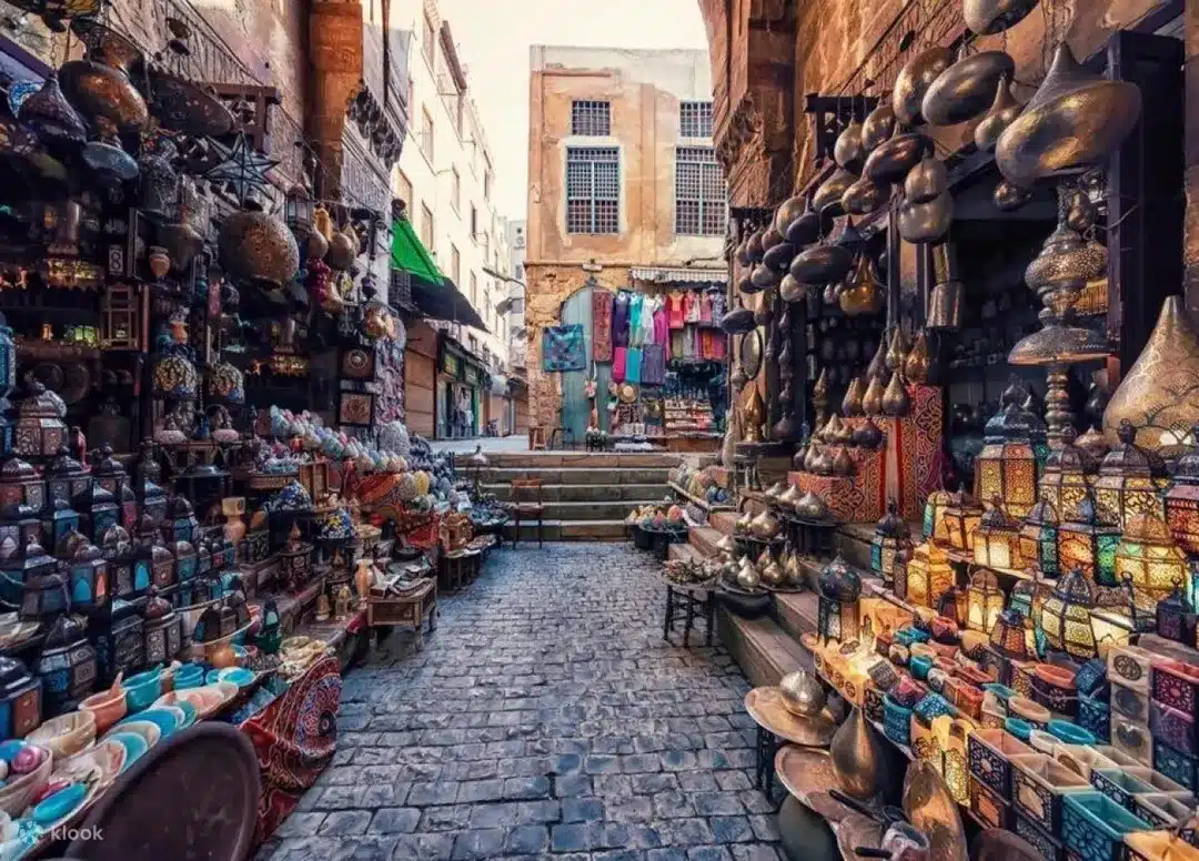 Khan el-Khalili durante el Cairo nocturno